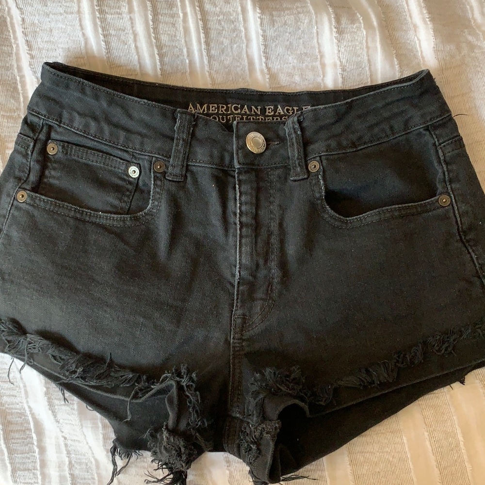 American Eagle High Rise Festival Black shorts